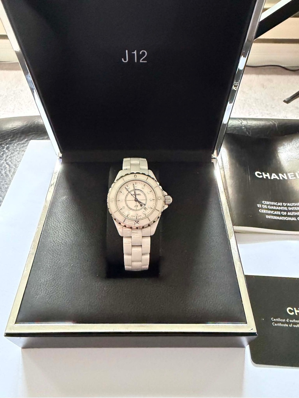 CHANEL J12 White Ceramic Watch (quartz movement)